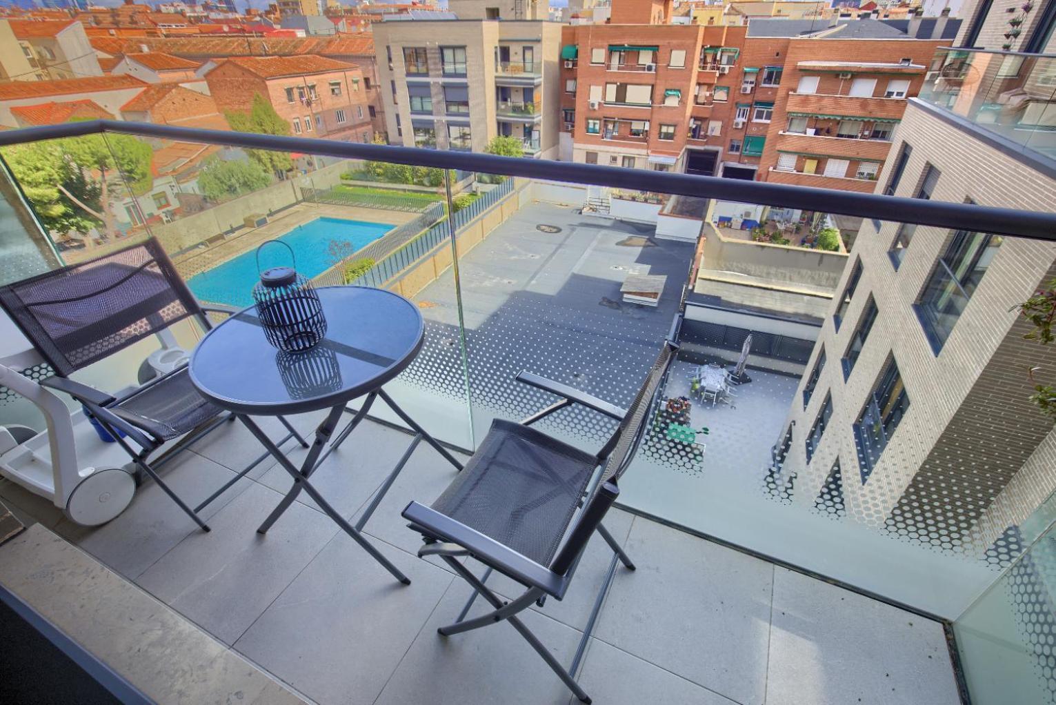 2B2B Deluxe Apartment - Jardines De Cuatro Caminos - Business District - Santiago Bernabeu Madrid Eksteriør bilde
